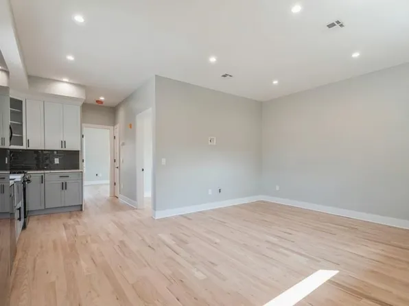 5518 Kennedy Boulevard image 13 of 22