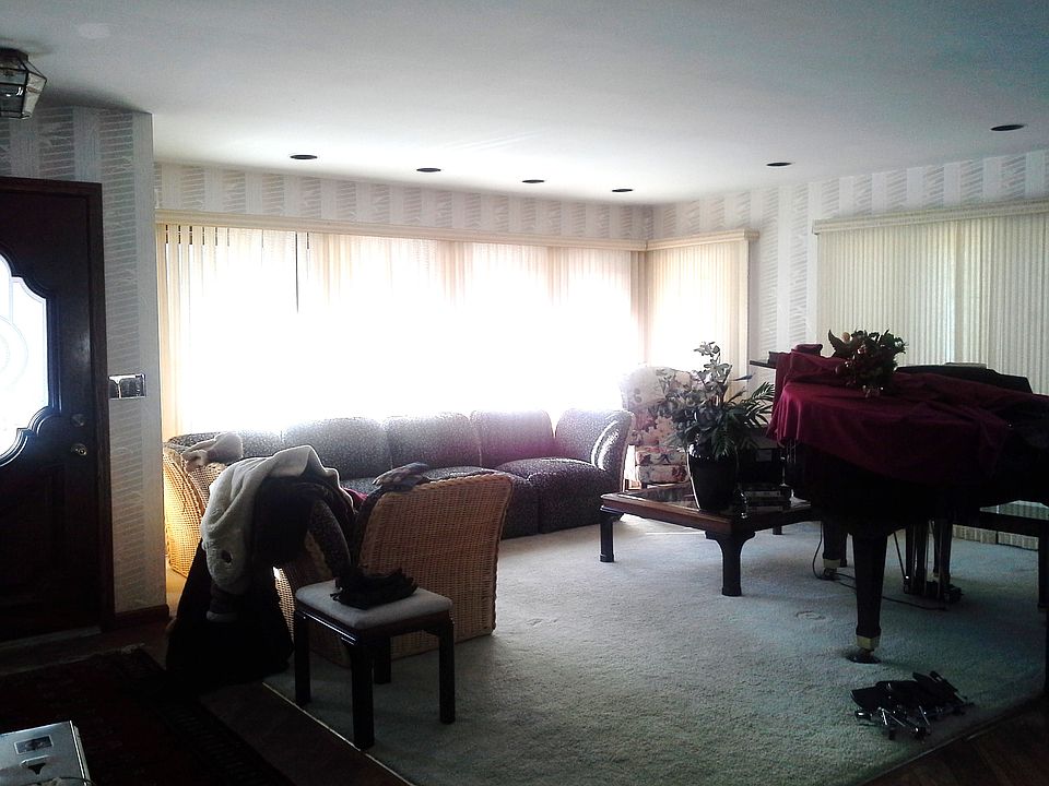 1st image of 386 W Van Buren St
