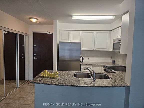 5th image of 50 Via Rosedale Way #116