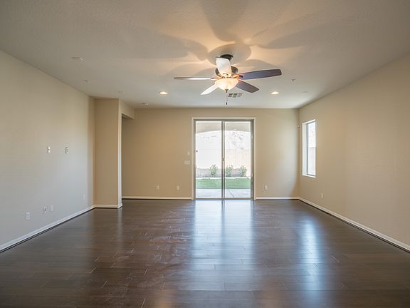 5th image of 29693 N 69th Ave