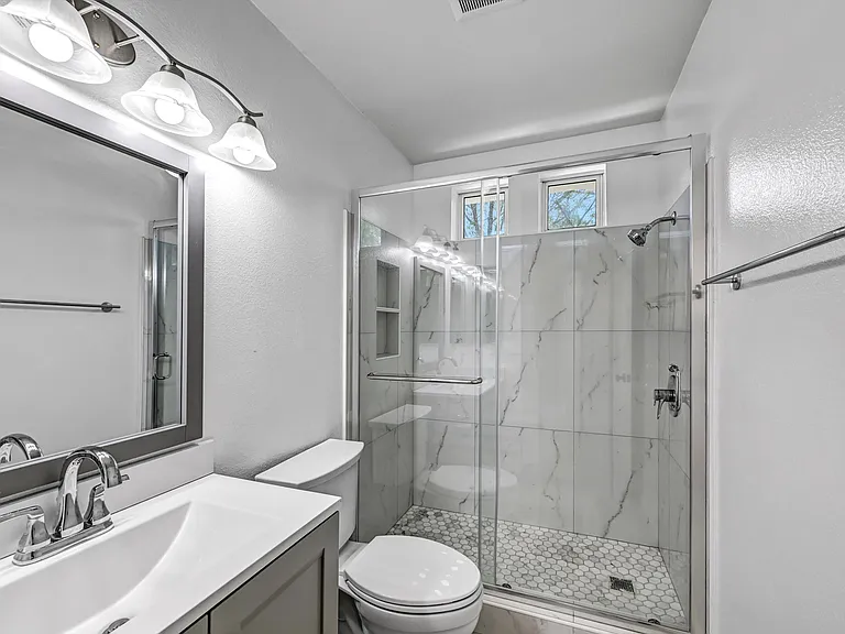 9325 Babauta Rd #8 — Photo 14