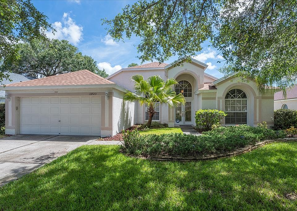 1st image of 13723 Antler Point Dr