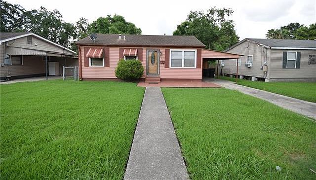 1st image of 425 Huntlee Dr