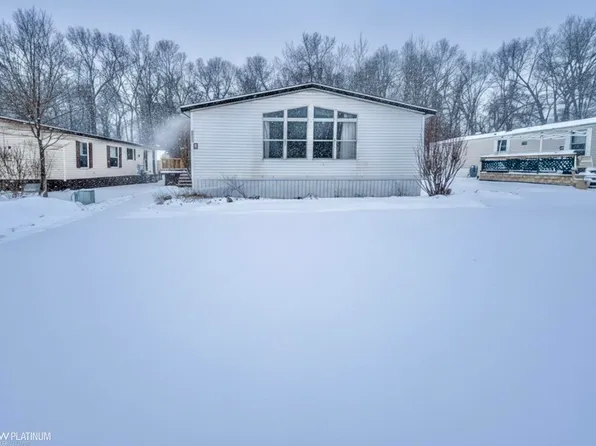 443 Brookhollow Dr, Oxford, MI 48371