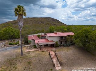 828 Fm 140, Uvalde, TX 78801