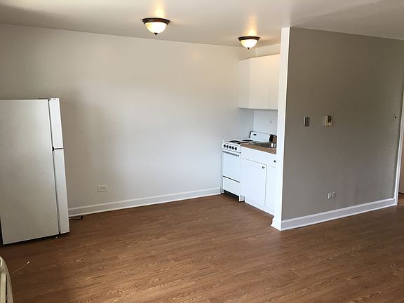 3rd image of 6606 W Windsor Ave APT E1