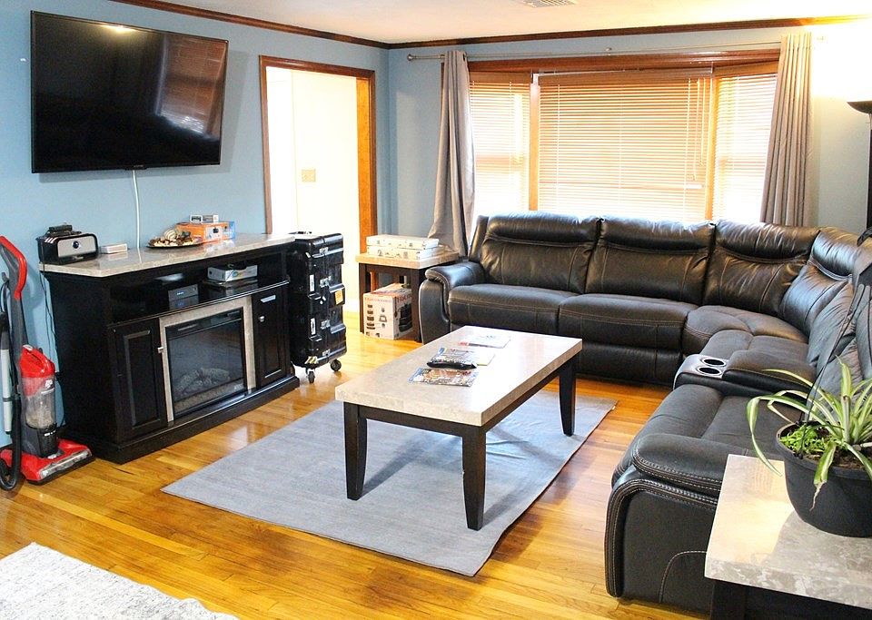 88 Grover St, Everett, MA 02149 Zillow