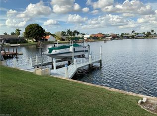 709 El Dorado Pkwy W, Cape Coral, FL 33914