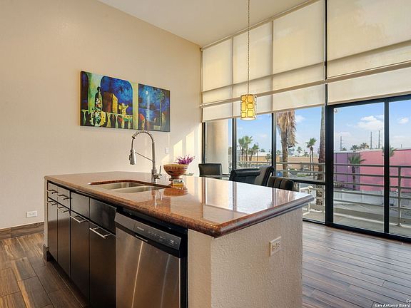 3rd image of 1000 Padre Blvd #210