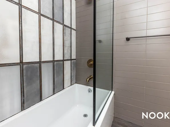 238 Pulaski Street image 5 of 15