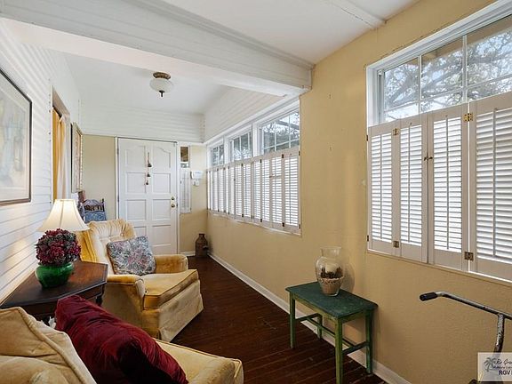 2nd image of 601 E Taylor Ave