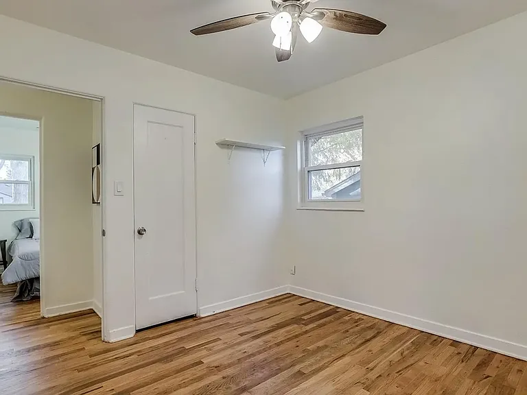 1239 Valentia St — Photo 13