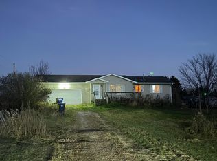 33545 Oriole Ave, Lindstrom, MN 55045