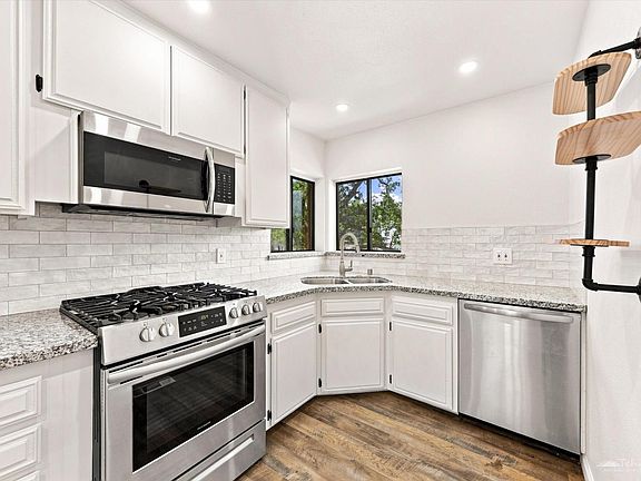 5th image of 17895 Saint Moritz Dr