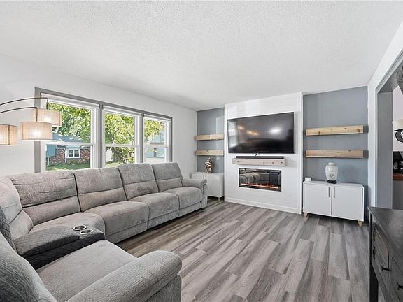 5th image of 9221 Sturgeon Dr
