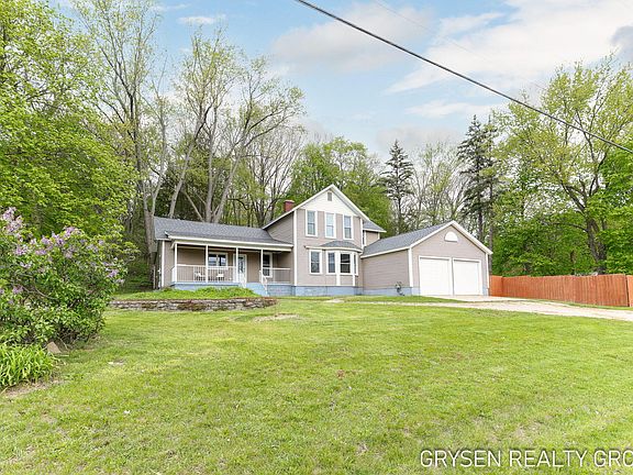 2nd image of 5527 W River Dr NE