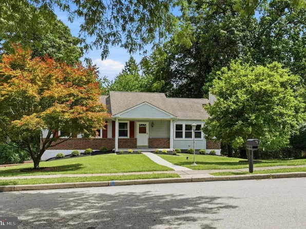 4 Locust Way, Lafayette Hill, PA 19444