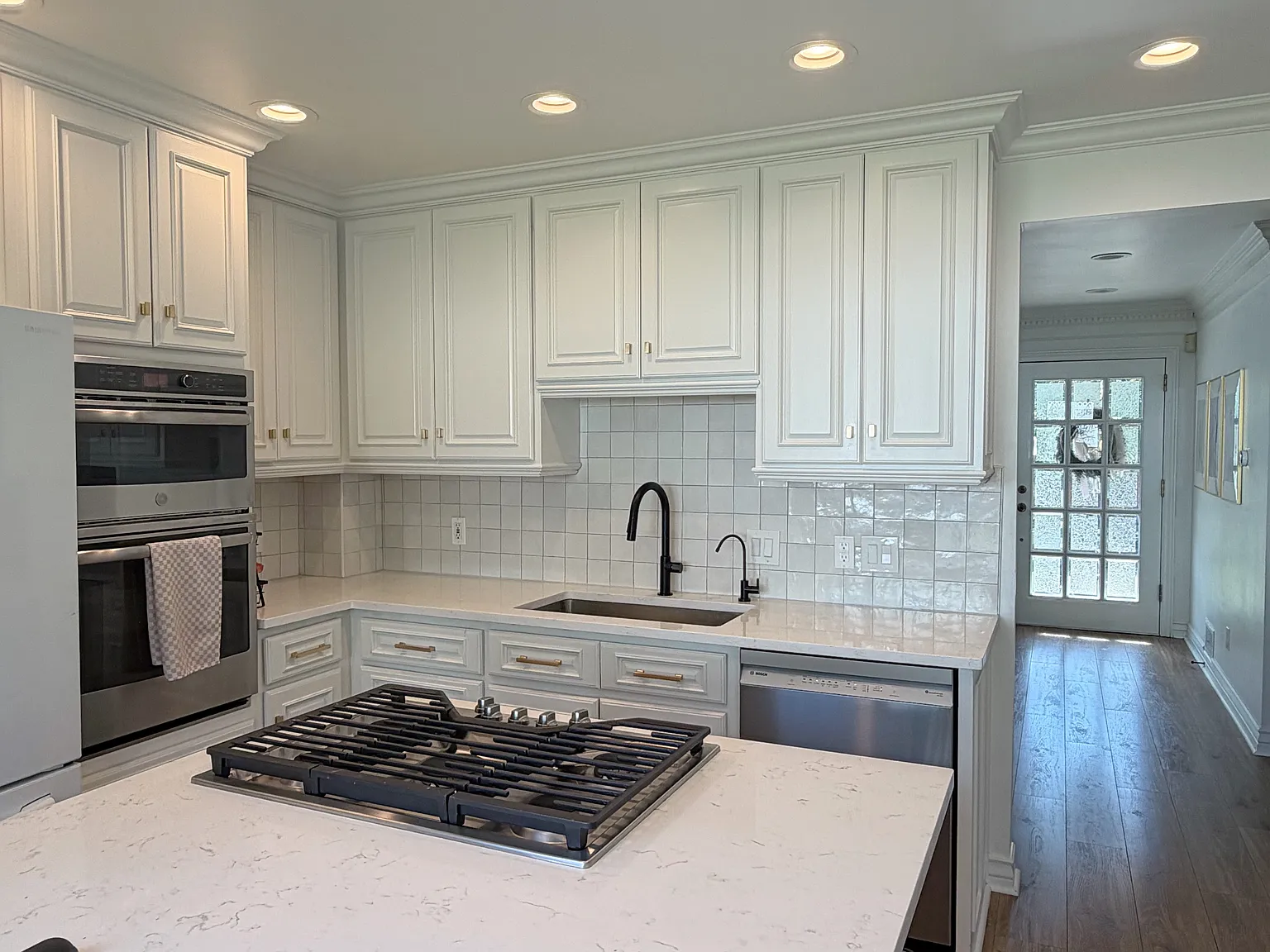 5 bed, 2468 sqft, $4,200 — Photo 4