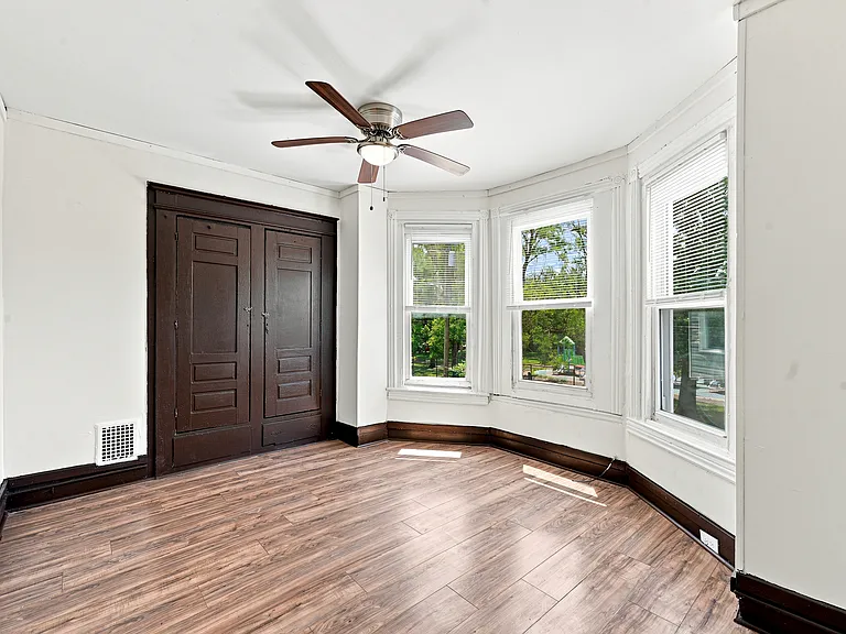 5459 Race St — Photo 8
