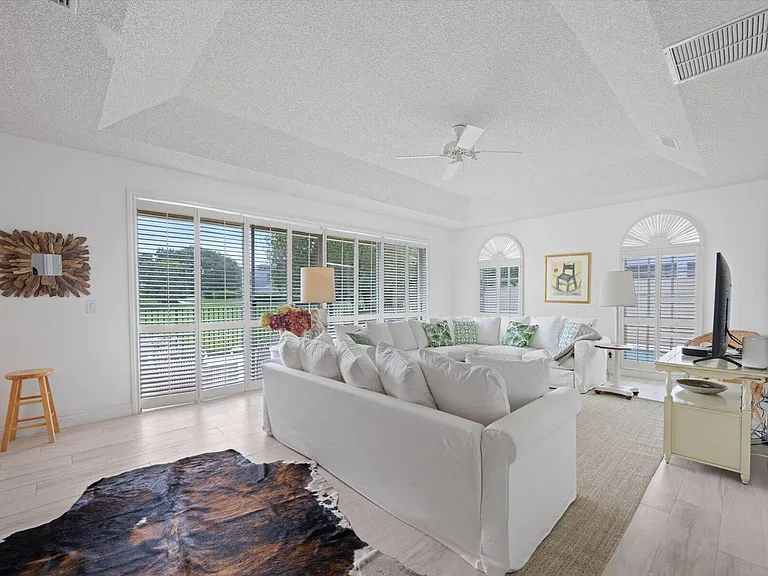 11875 Pebblewood Dr #201 — Photo 6