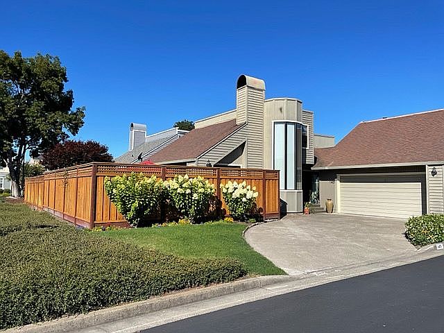 1st image of 1401 Capri Ave