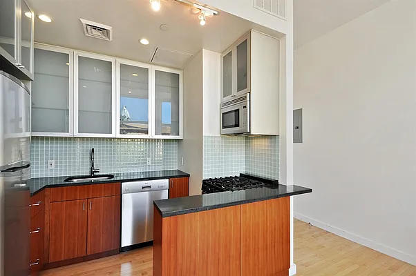Sold by Corcoran | media 6