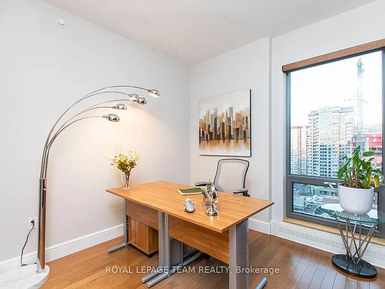90 George St #1108 — Photo 17