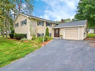 465 Underwood St, Holliston, MA 01746