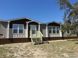327 County Road 123, Floresville, TX 78114