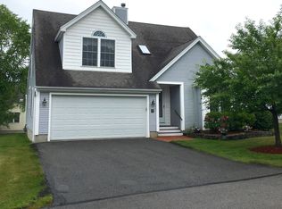 29 Hampton Mdws, Hampton, NH 03842