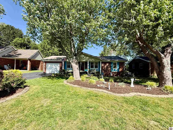 1518 Murray St, Mayfield, KY 42066