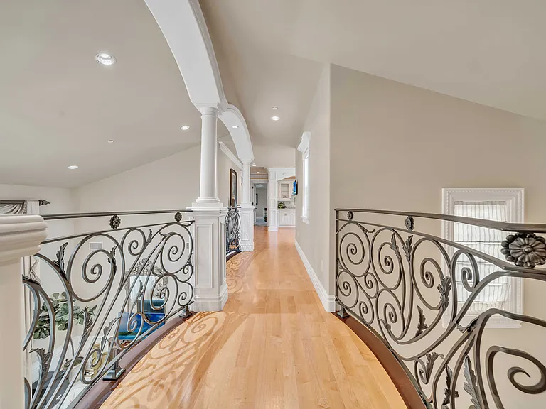 137 W Winnie Way — Photo 50