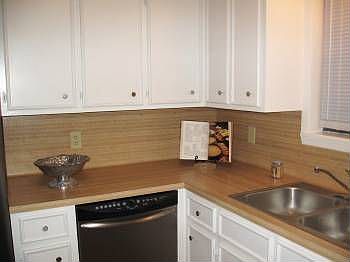 2nd image of 2737 S Broadway Ave Ste 103