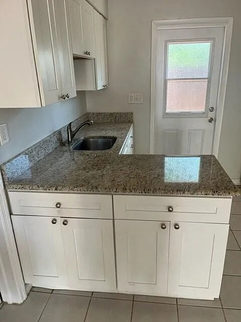 Studio, 1.0 bath, 450 sqft, $1,300 — Photo 3