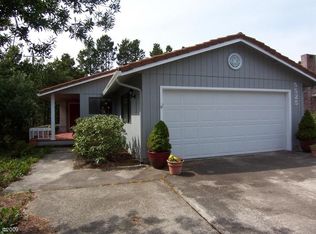 5525 Palisades Dr, Lincoln City, OR 97367
