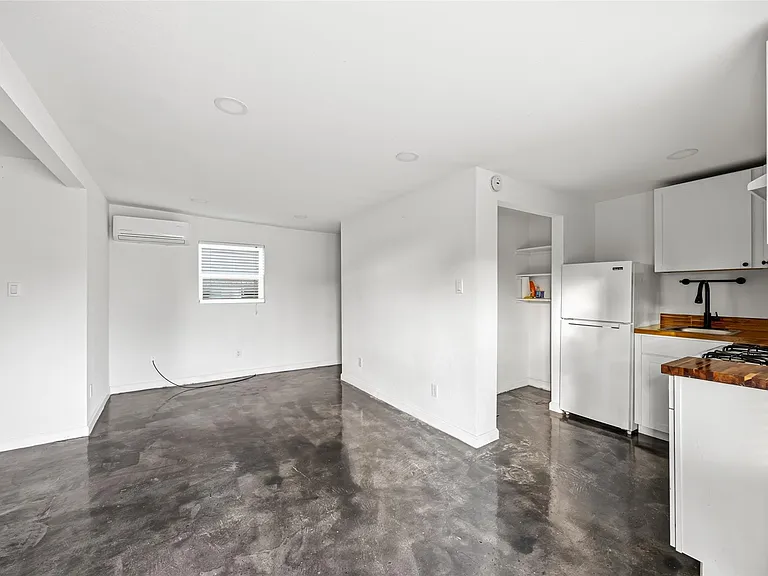 7303 Market St — Photo 7