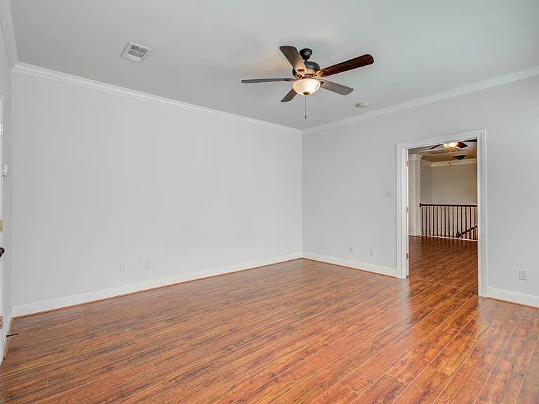10205 Brooktree Dr — Photo 27