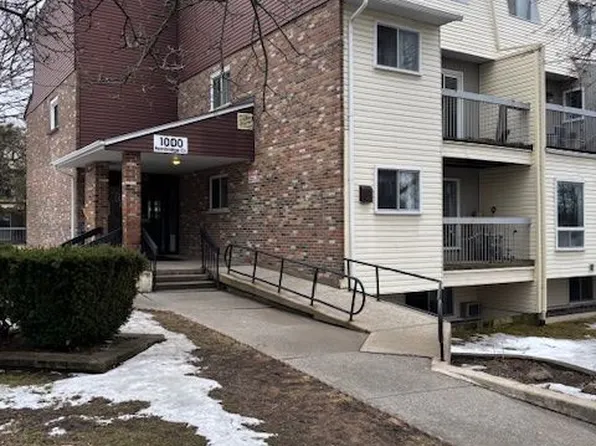 1000 Pembridge Cres #102, Kingston, ON K7P 1A3