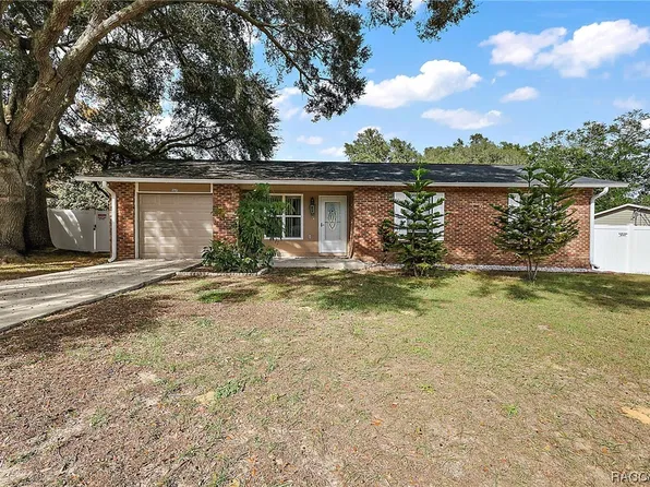 11685 SE 129th Ln, Ocklawaha, FL 32179