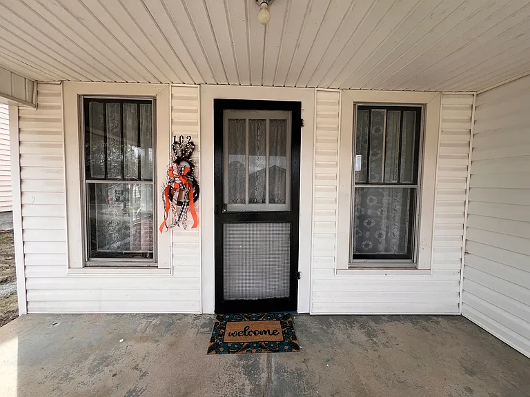 102 Church St — Photo 3