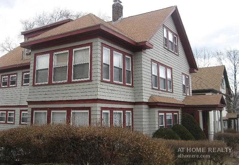 6 bed, $7,100 — Photo 3
