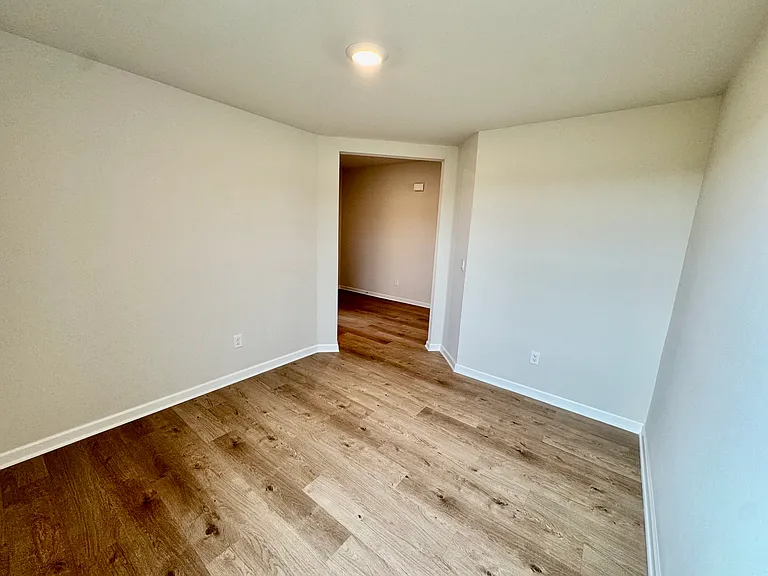 6100 Blackwood Ct — Photo 5