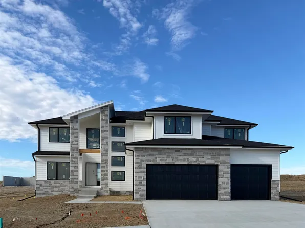 10804 S 219th Ave, Gretna, NE 68028