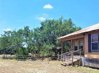210 County Line Ln, Liberty Hill, TX 78642