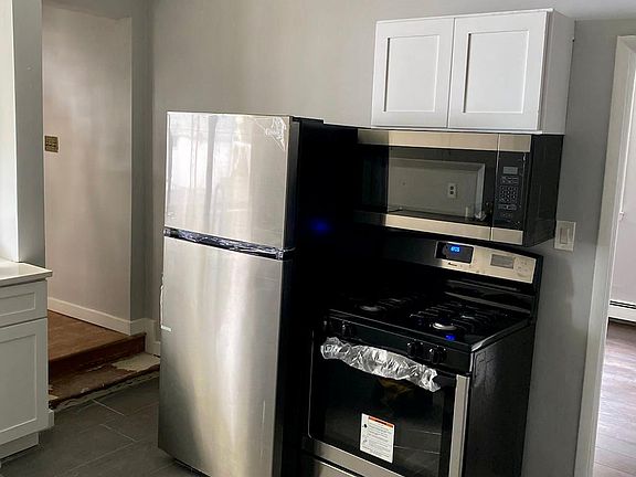 3rd image of 241 Crystal St #1
