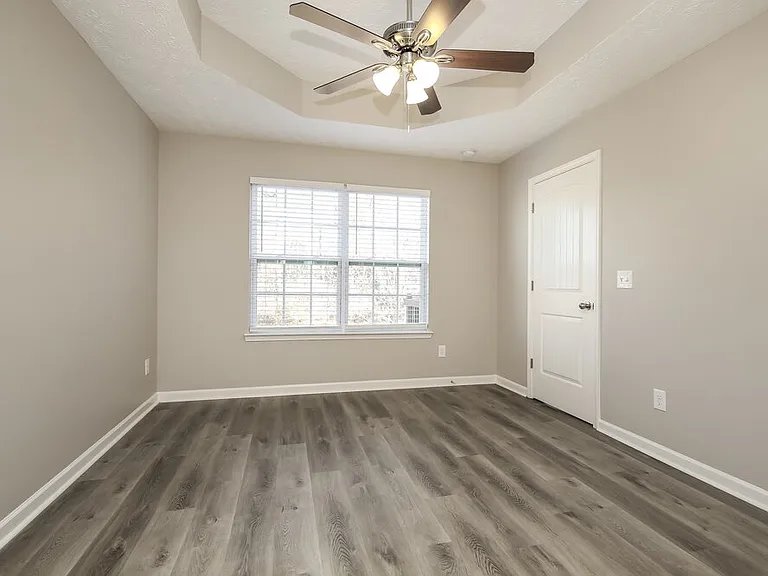 8481 Lawson Dr — Photo 10