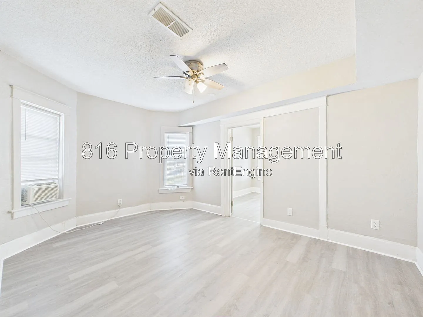 2 bed, 1.0 bath, 1000 sqft, $895 — Photo 2