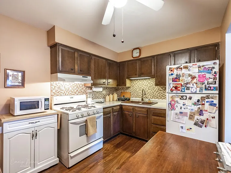 765 Terrace Ct — Photo 5