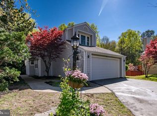 7502 Cross Gate Ln, Alexandria, VA