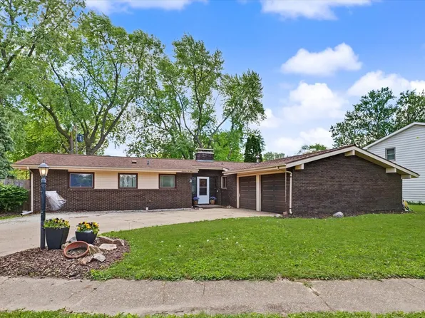 1809 Augusta Dr, Champaign, IL 61821